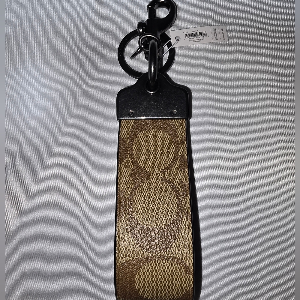 Coach Loop Key Fob In Signature Canvas New - Picture 3 of 4